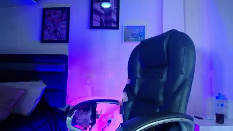 Fenix online show from April 8, 11:35 am