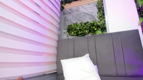 fernanda_liie_ online show from October 8, 1:39 pm