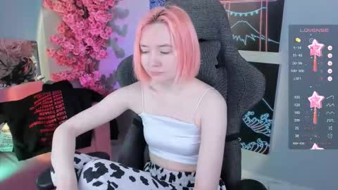 Rey online show from October 8, 12:00 pm