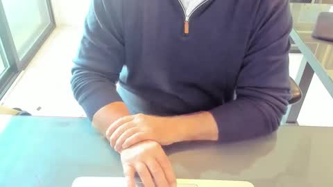 fhetzl online show from November 5, 11:29 pm