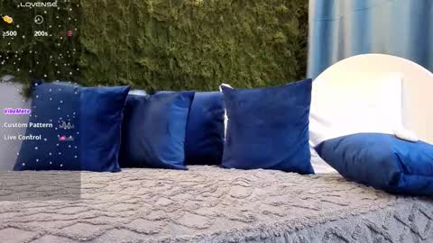 Thomas online show from November 21, 9:24 pm