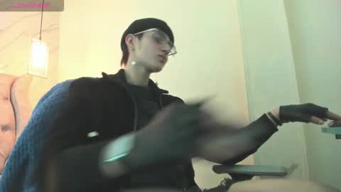   online show from February 21, 7:28 pm