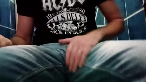 fifi010203 online show from November 2, 3:23 pm