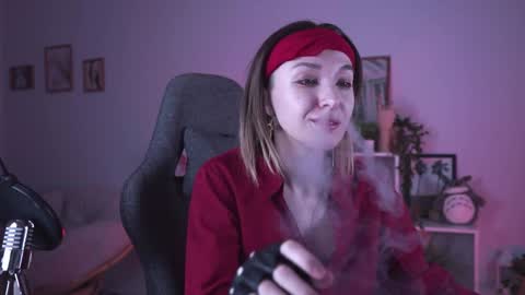 cap and Lana  online show from January 17, 8:13 am