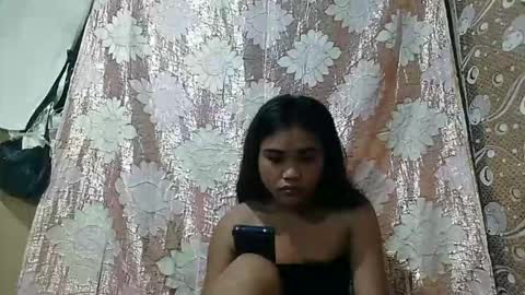 filipinagirl_18 online show from April 4, 9:11 pm