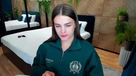 Amanda online show from September 29, 10:25 am