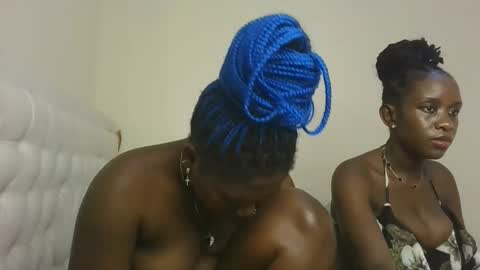 melanie online show from November 22, 10:13 am