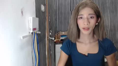 fiona908995 online show from June 8, 3:35 pm