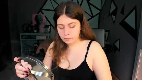 fiora online show from March 6, 7:29 am