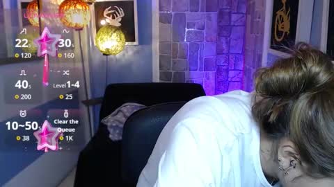 Fiorellaa online show from October 27, 3:34 pm