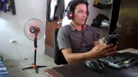 Ricardo online show from December 25, 11:11 am