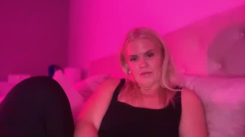 First Class Duchess online show from September 28, 2:20 am