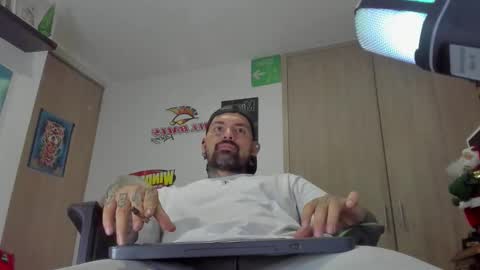 fisherrman666 online show from December 17, 2:18 am