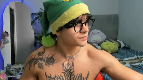 Snapshot of fit_prince_ chatting on December 18, 11:40 pm David hotman online show from December 18, 11:40 pm