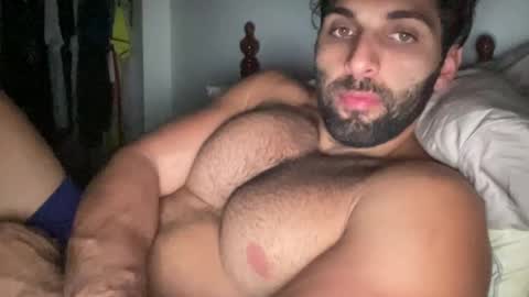 Snapshot of fitcurvyman4fun_69 chatting on September 18, 3:32 am fitcurvyman4fun_69 online show from September 18, 3:32 am