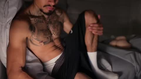 fitjacques online show from May 6, 2:28 am