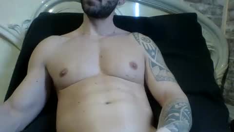 Snapshot of fitness1989 chatting on February 12, 9:10 am fitness1989 online show from February 12, 9:10 am