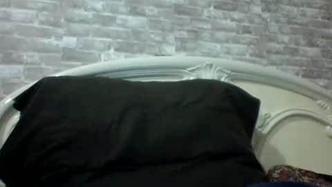 Snapshot of fitness1989 chatting on February 26, 9:01 am fitness1989 online show from February 26, 9:01 am