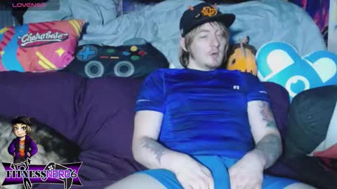 fitnessnerd6 online show from September 9, 2:11 am