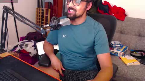 fizz6572 online show from November 1, 9:47 pm