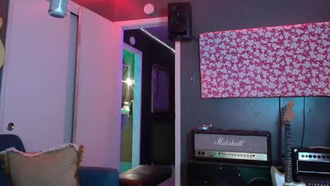 Flannel Dong online show from September 26, 2:08 am