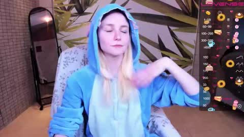 FlexiMona online show from February 1, 10:01 am