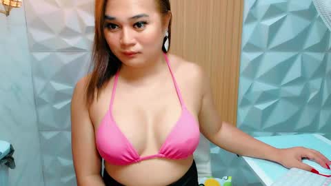 ASHLY online show from May 20, 6:32 am