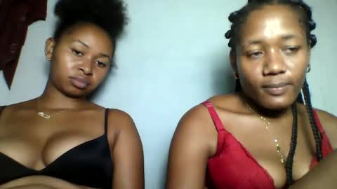Snapshot of florencia011 chatting on February 25, 2:48 pm florencia011 online show from February 25, 2:48 pm