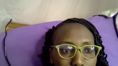 Snapshot of florish_ chatting on October 8, 9:48 am florish_ online show from October 8, 9:48 am