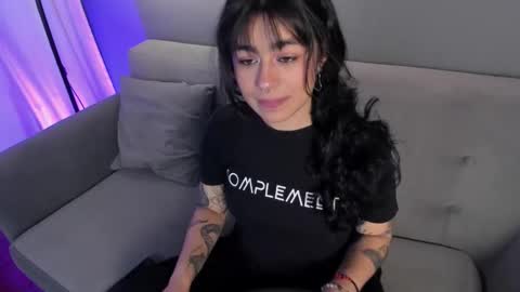 Its a pleasure to meet you. Im Flower. Help me reach 1k. Follow me. online show from March 18, 12:00 pm