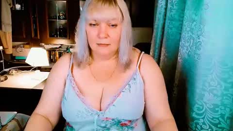 FlowerAhButterf online show from September 21, 8:24 pm