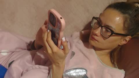 say meow and send tip  online show from October 14, 5:05 pm