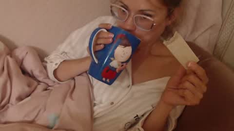 say meow and send tip  online show from June 20, 7:09 pm