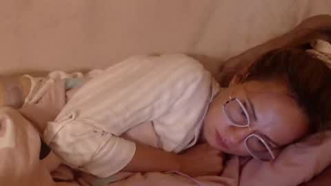 say meow and send tip  online show from July 10, 11:53 pm
