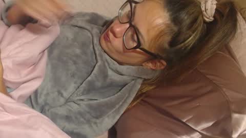 say meow and send tip  online show from September 28, 11:25 pm