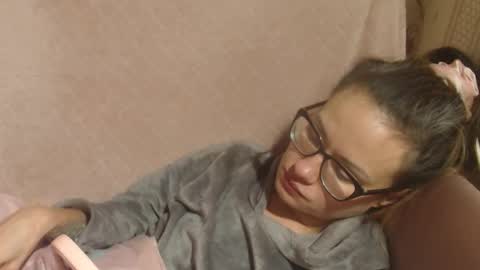 say meow and send tip  online show from December 21, 8:04 pm