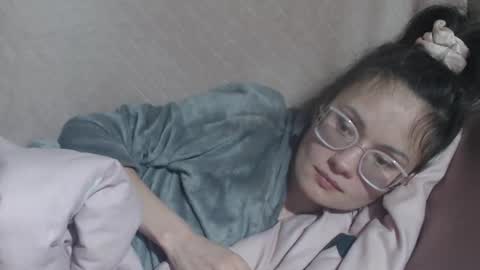 say meow and send tip  online show from March 14, 6:56 pm