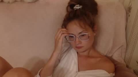say meow  and  send tip  online show from June 21, 4:57 pm