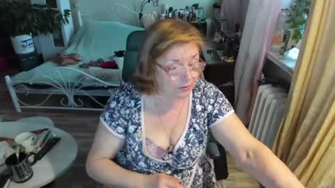 Flowerlower online show from June 6, 6:25 pm