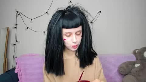 Snapshot of flowerofsin2001 chatting on October 1, 2:49 pm Flower online show from October 1, 2:49 pm