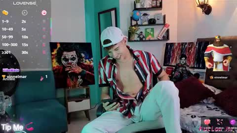 flowers109 online show from November 20, 11:46 pm