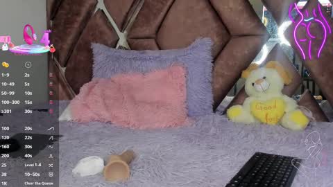 Flufi 740 online show from November 5, 2:30 pm