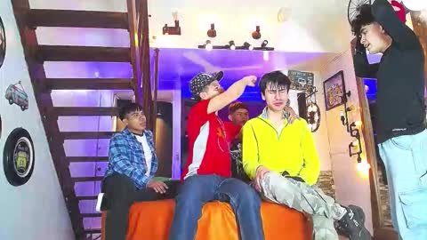 flyckers online show from September 13, 8:22 pm