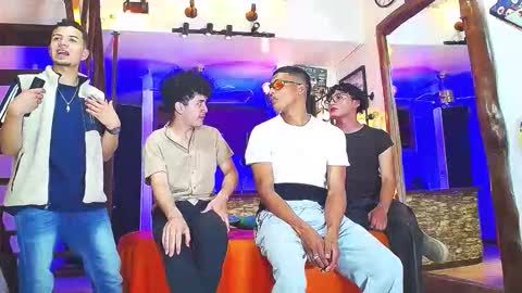 flyckers online show from October 4, 8:17 pm