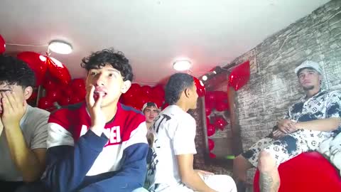 flyckers online show from February 27, 9:14 pm