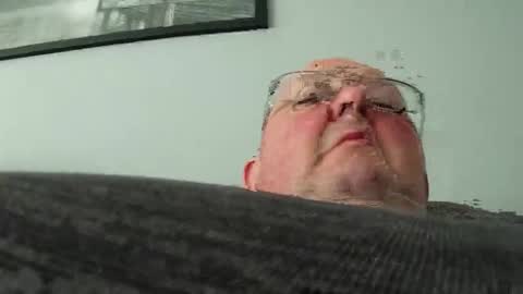 focusfuker online show from April 22, 1:07 pm