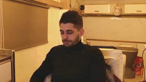 independent model online show from February 23, 8:33 pm