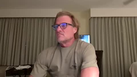 foodforcatfists online show from November 7, 9:12 am