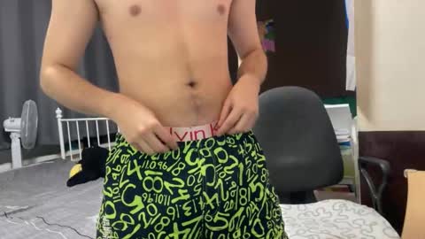 Alex online show from December 19, 3:24 am