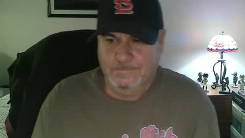 Snapshot of foreplayman22 chatting on January 24, 8:11 pm foreplayman22 online show from January 24, 8:11 pm